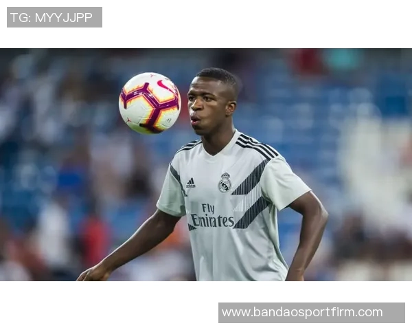 皇马双子星状态火热姆巴佩维尼修斯场均评分均超八分