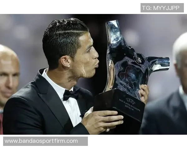 C罗深度专访揭秘历史地位与退役思考畅谈世界杯梦想与未来规划