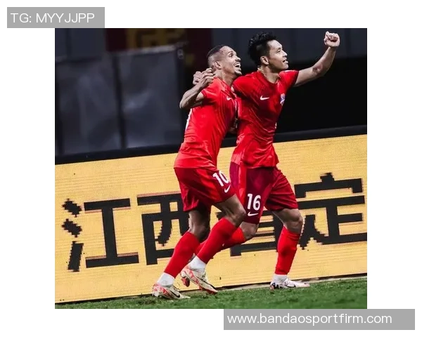 中超赛季进入冲刺阶段球队全力以赴期待能量释放与精彩表现