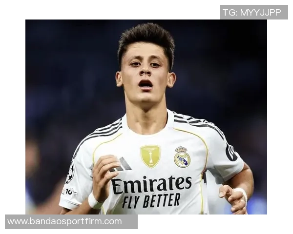 17岁卡尔社媒表态想加盟皇马引发争议球迷怒斥叛徒和疯子言论