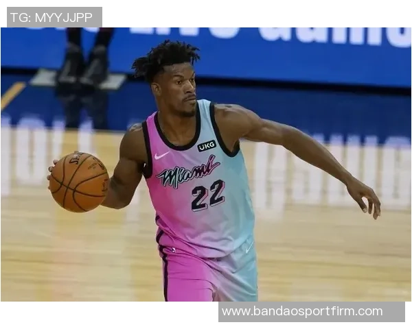 爱德华兹狂砍35分6板3助4断成最年轻三分先生展现超强投篮能力