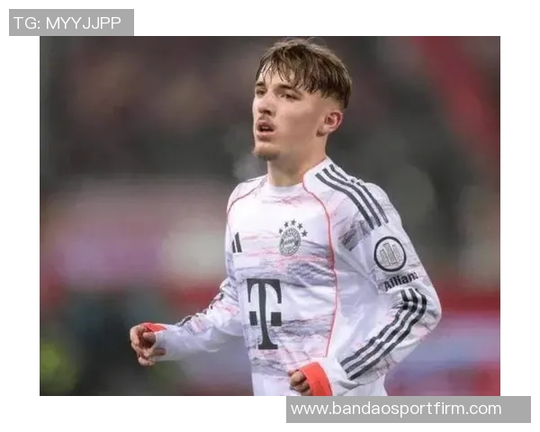 17岁卡尔社媒表态想加盟皇马引发争议球迷怒斥叛徒和疯子言论