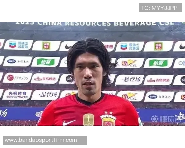 吕文君携手海港一路夺冠从中乙到中超退役后执教梯队传承足球梦想